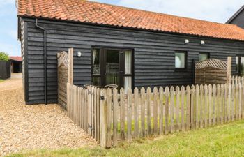 Snowy Owl Barn Holiday Cottage