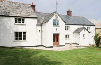 Eastcott Farmhouse Holiday Cottage