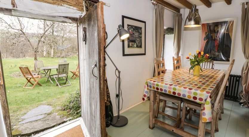 Photo of Beudy Dolpebyll