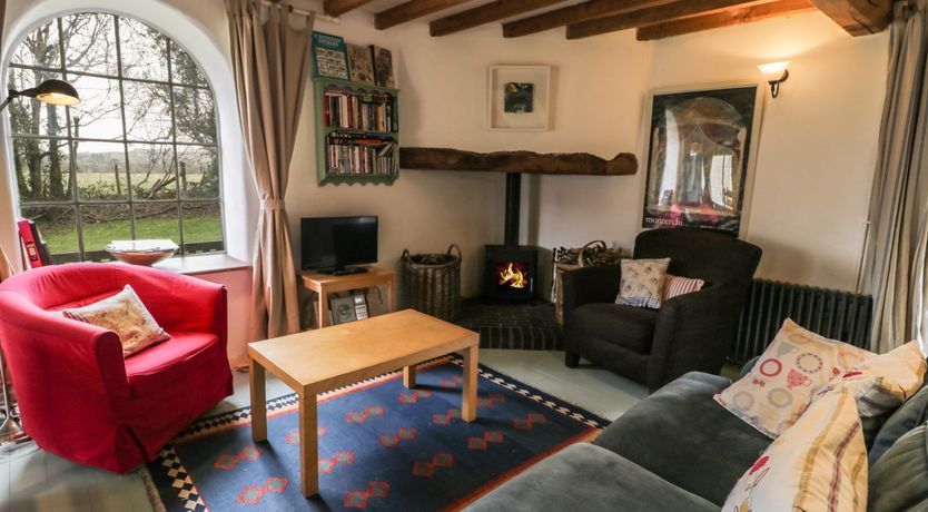 Photo of Beudy Dolpebyll