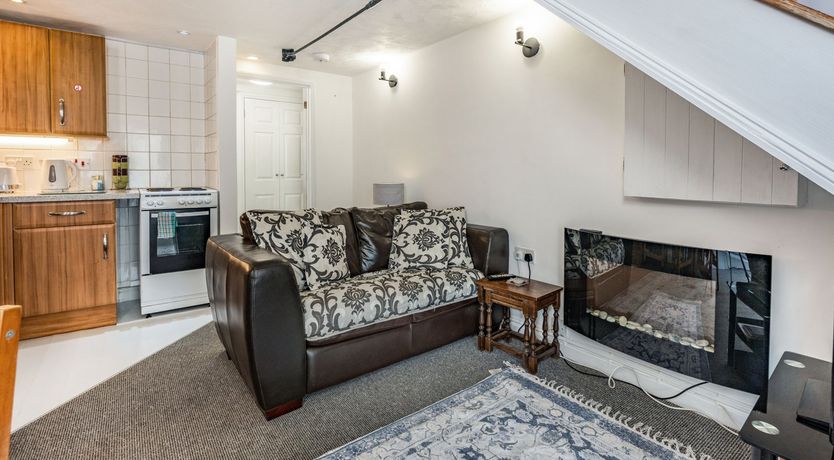 Photo of West Sea View No 4