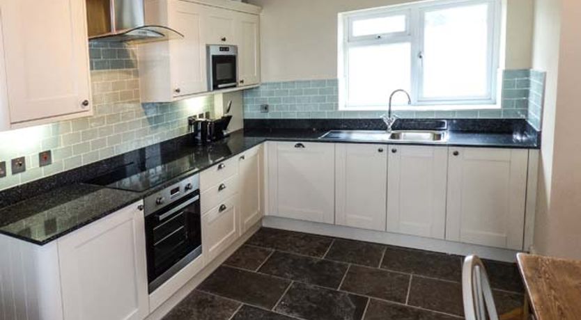 Photo of Sea View Apartment
