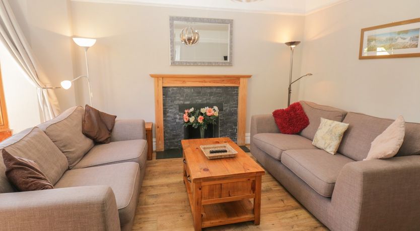 Photo of 48 Oak Street