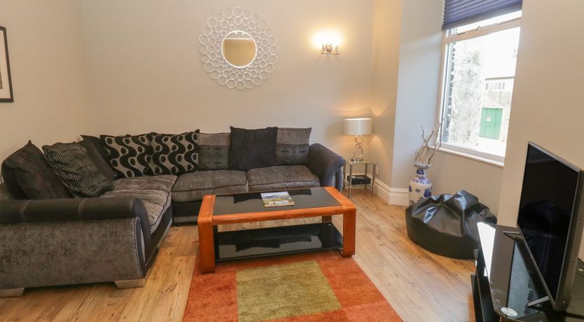 Photo of 48 Oak Street