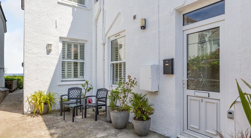 Photo of Apartment 1 Llewellan