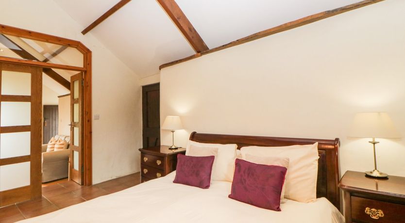 Photo of Nestling Barn