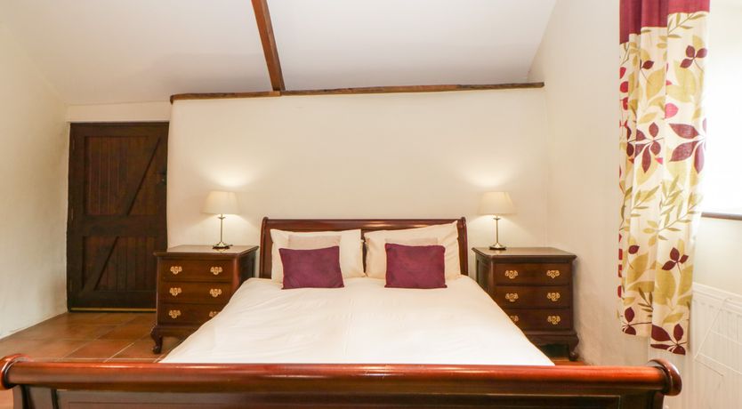 Photo of Nestling Barn