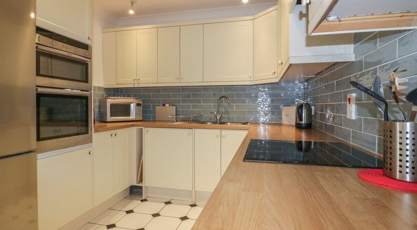 Photo of Apartment 1, Trearren