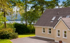 Photo of Abhainn Ri Farmhouse & Cottages