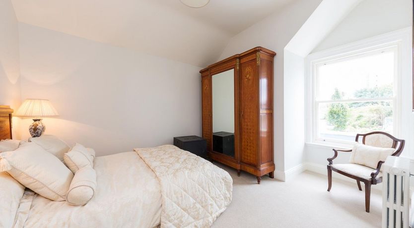 Photo of Lavish Period Residence