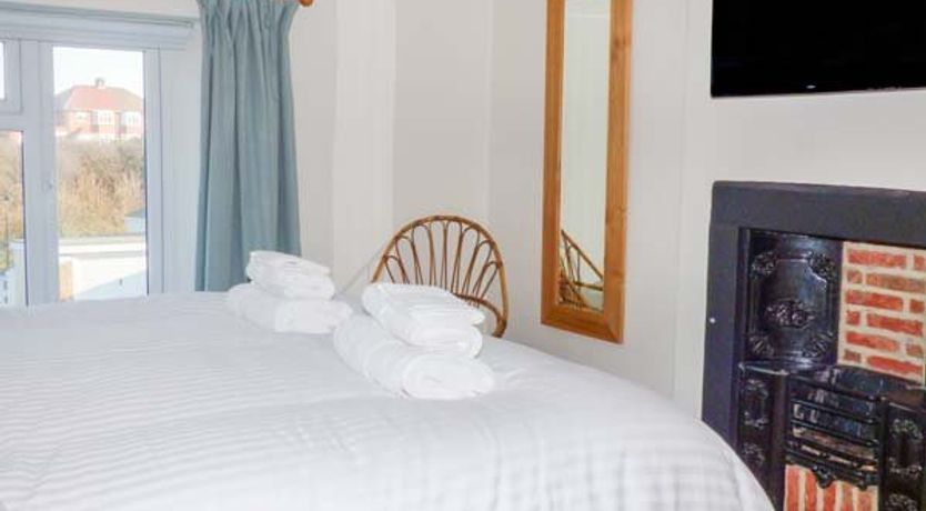 Photo of Smugglers' Cottage