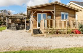 Lowena Holiday Cottage