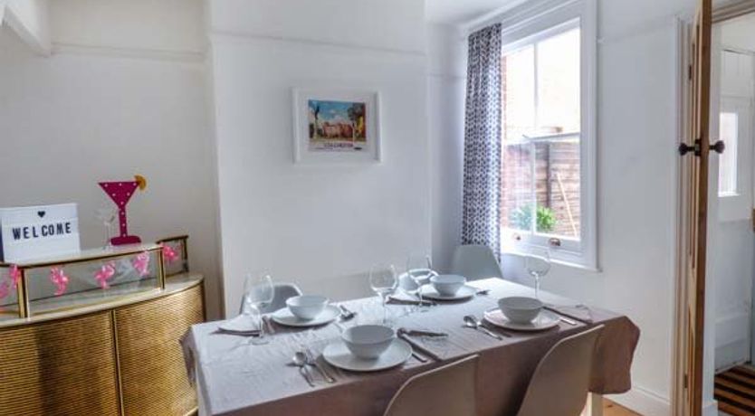 Photo of Dutch Cottage