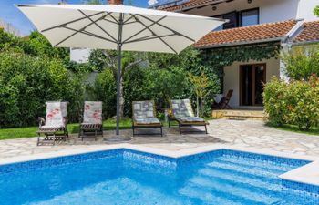 Višković Holiday Home