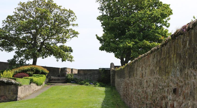 Photo of Iona 10 Palace Street East