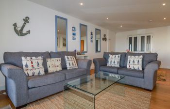 47 Bredon Court Apartment