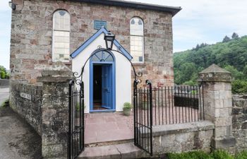 Rainforest Chapel Holiday Cottage