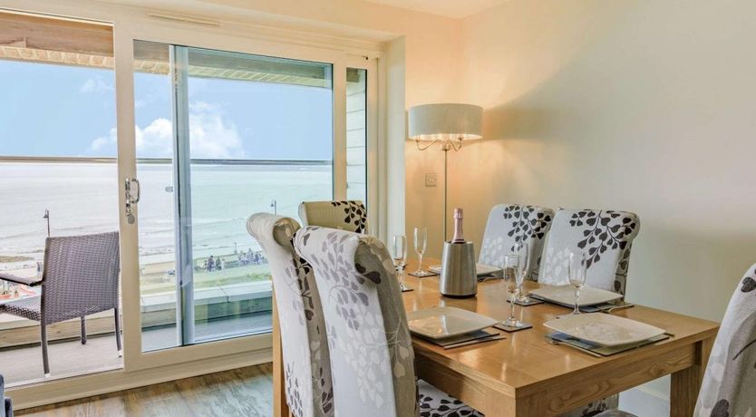 Photo of 2 Bed in Westward Ho