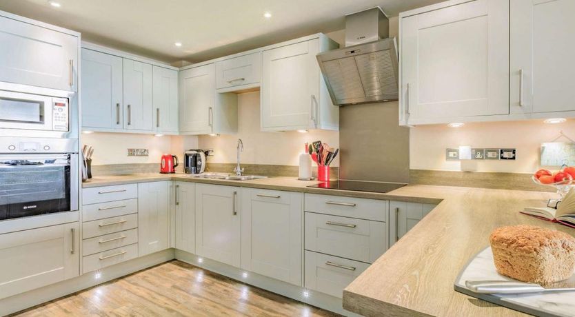 Photo of 2 Bed in Westward Ho