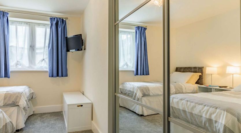 Photo of 2 Bed in Westward Ho