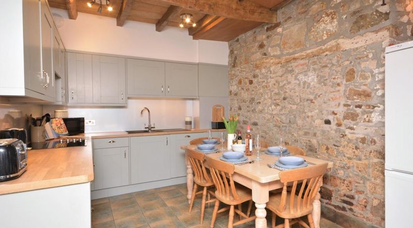 Photo of 3 Bed in Widemouth Bay