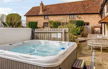 7 Bed in Trull Holiday Cottage