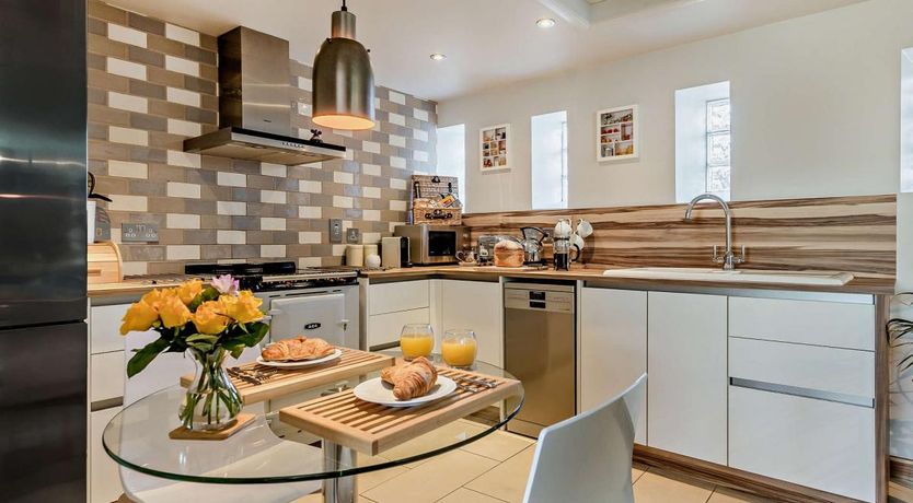 Photo of 1 Bed in Alves