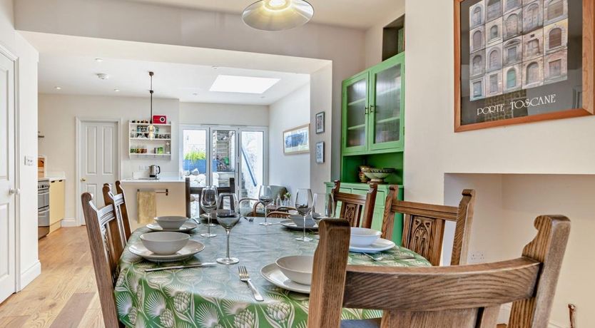 Photo of 3 Bed in Appledore