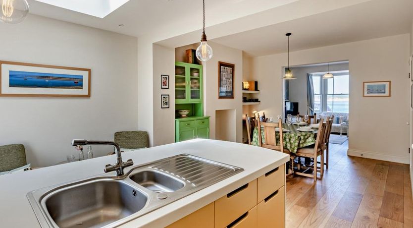 Photo of 3 Bed in Appledore