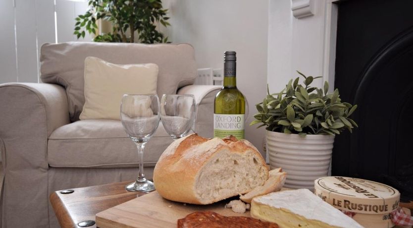 Photo of 3 Bed in Appledore