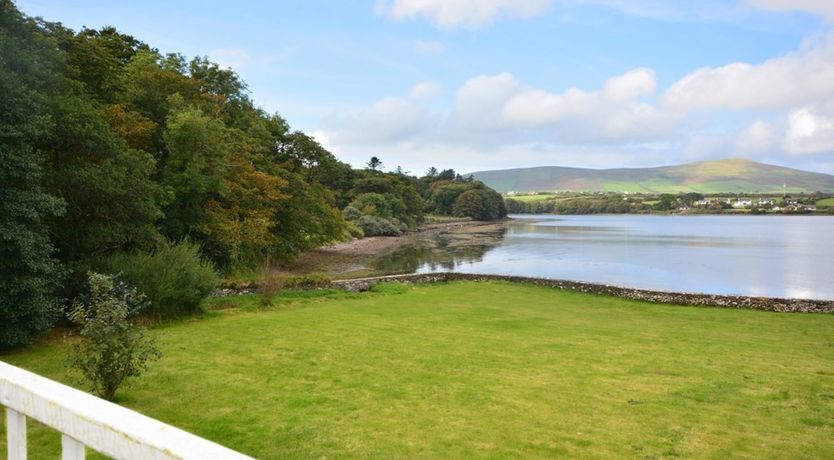 Photo of Dingle Tides - Majestic Seafront Property