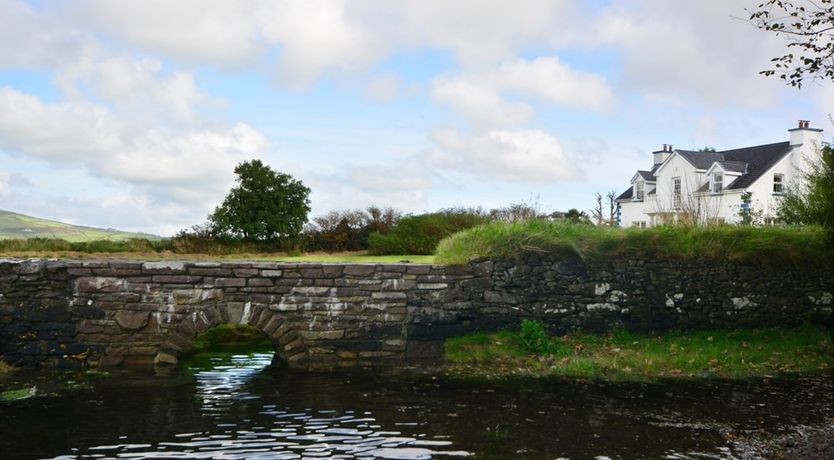 Photo of Dingle Tides - Majestic Seafront Property