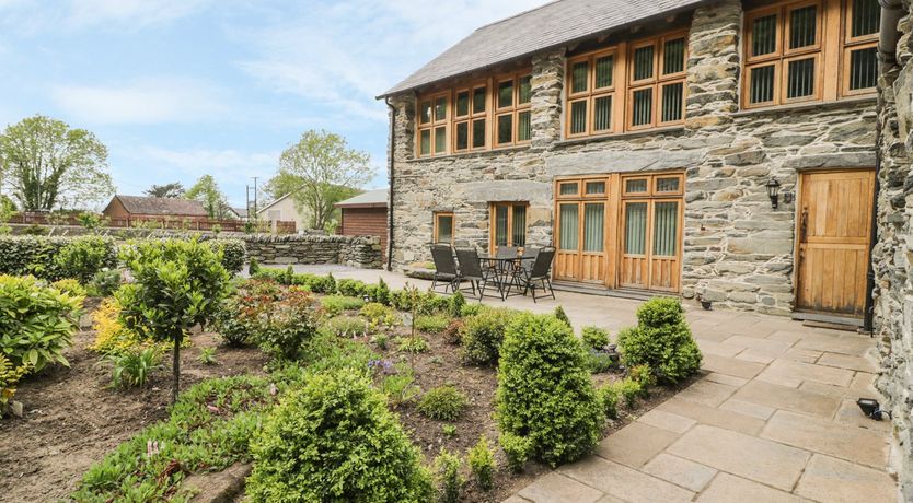 Photo of Hendoll Barn