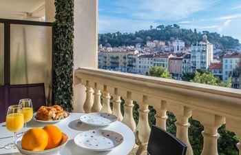 Le Grand Hotel - Magnificent Views Villa