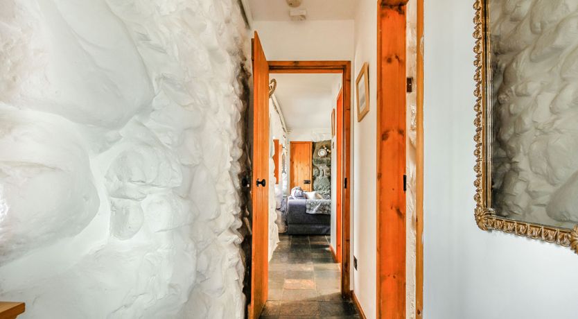 Photo of Hwylfa'r Groes