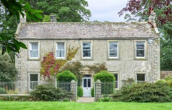 Flanders Hall Holiday Cottage