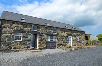 Y Stabal Holiday Cottage