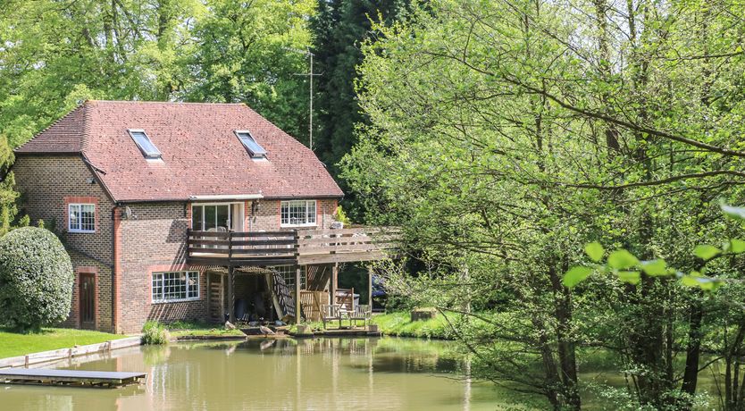 Photo of Miswells Cottages - Lake View