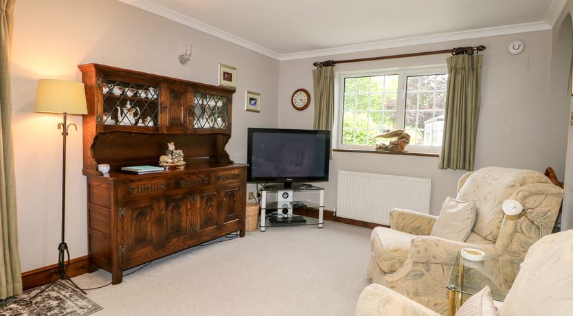Photo of Miswells Cottages - Lake View