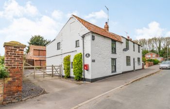 The White House Holiday Cottage