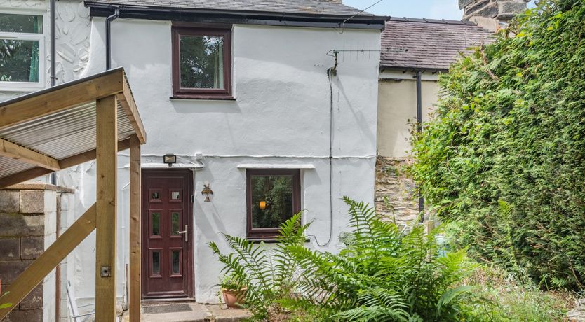 Photo of 3 Tyn Y Mynydd