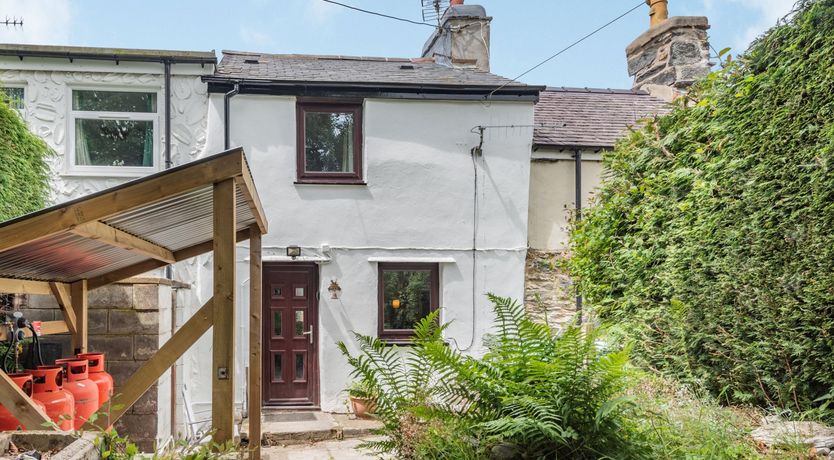 Photo of 3 Tyn Y Mynydd