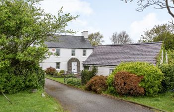 Cwm Farm Holiday Cottage