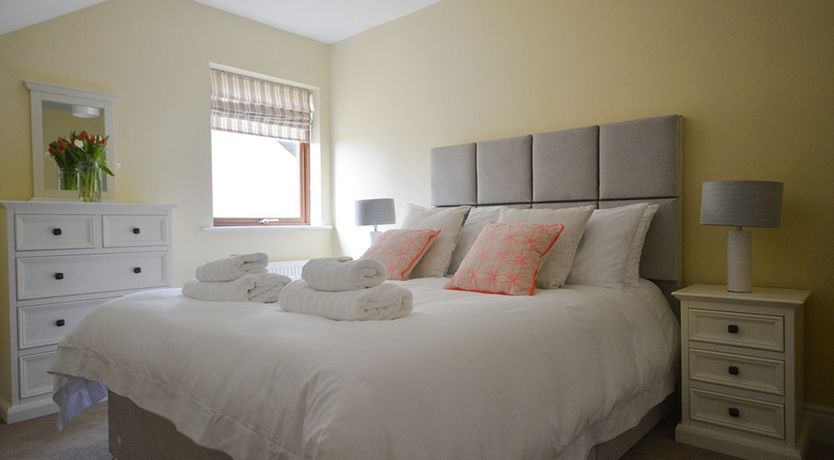 Photo of Ceann Scribe - 5 Bedroom Home in Dingle!