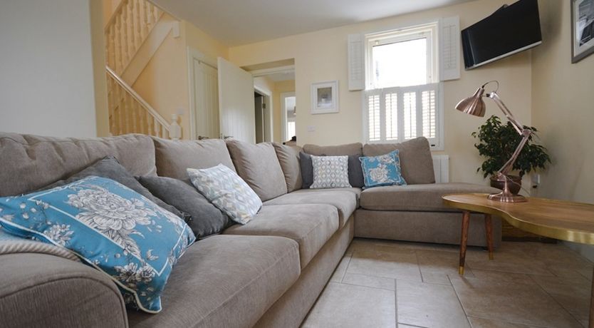 Photo of Park Lane - Modern Luxury Home