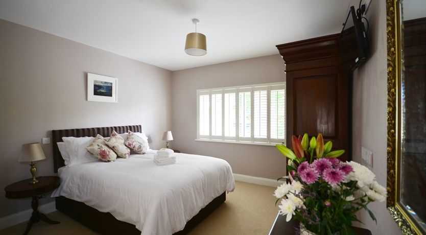 Photo of Park Lane - Modern Luxury Home