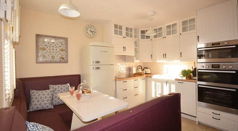 Photo of Park Lane - Modern Luxury Home