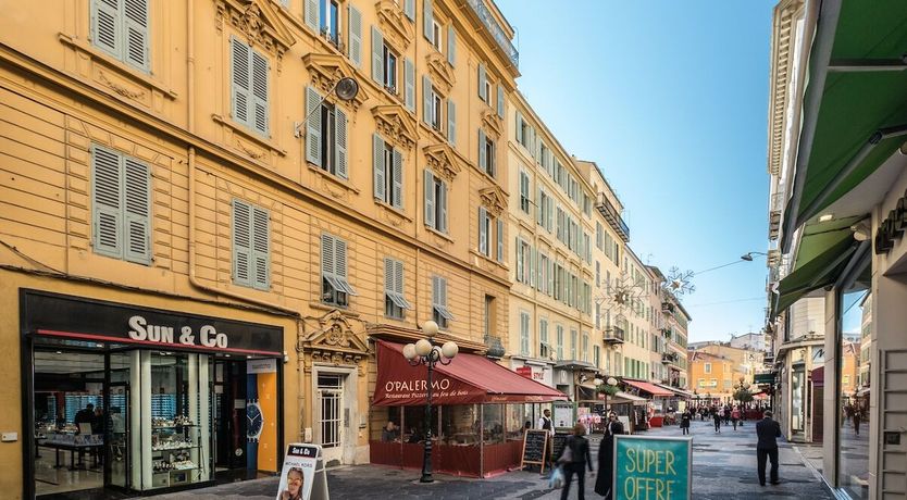 Photo of Massena - Sunny Balcony & Lift!