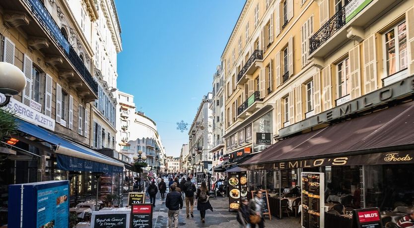Photo of Massena - Sunny Balcony & Lift!
