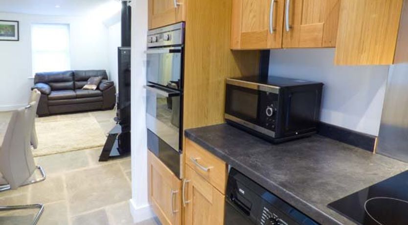 Photo of 2 Primitive Croft